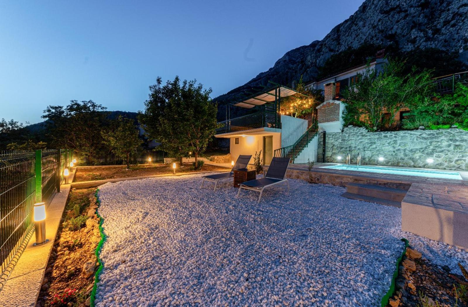 House Dida Mate - Cozy House In Nature With Heated Pool 图彻皮 外观 照片